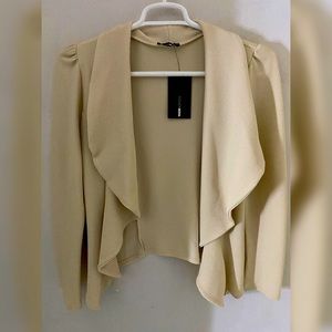 NEW NEVER WORN SOFT BLAZER!!